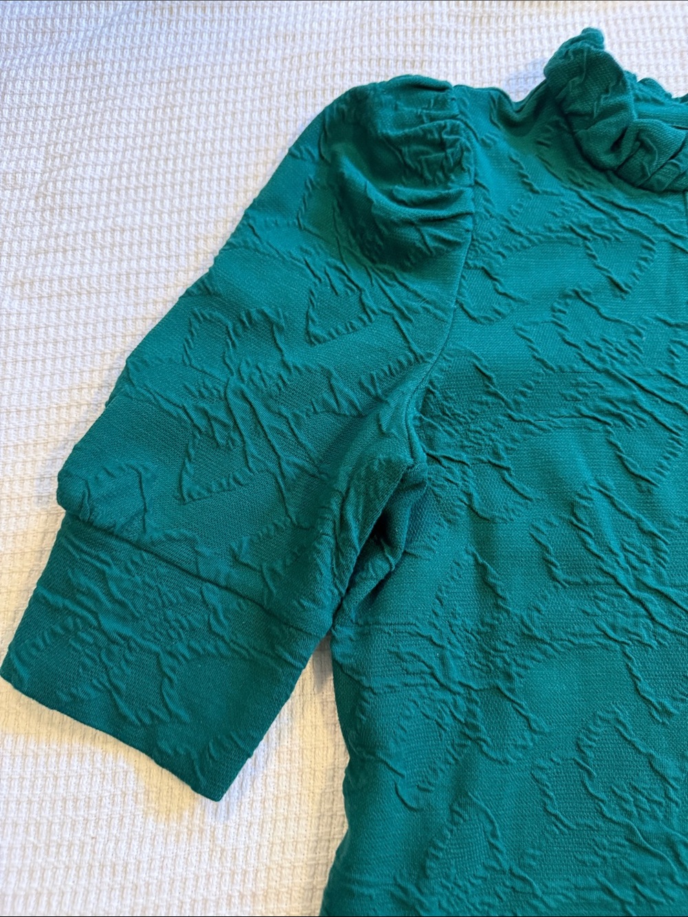 Lilly Pulitzer Emerald Textured Mini Dress with Ruffled Collar - Picture 4 of 6
